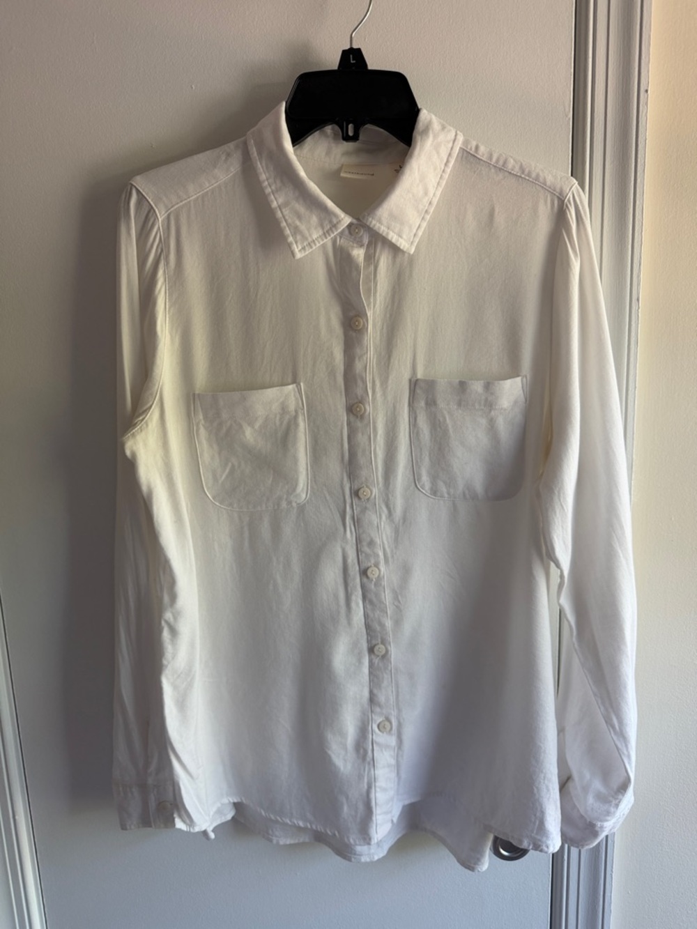 Westbound White Long-Sleeve Button-Down Shirt with Chest Pockets